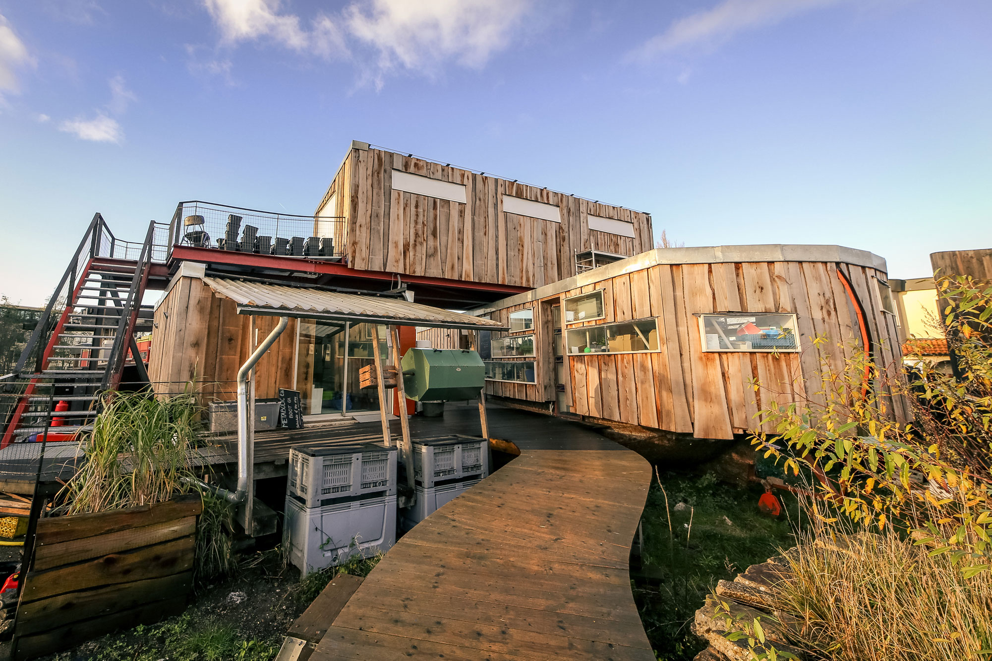 Metabolic Lab is Metabolic's workshop and education space at De Ceuvel.