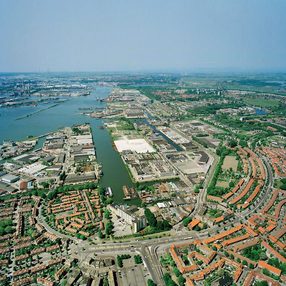 An aerial photo of Buiksloterham, a former brownfield site transitioning to a circular neighbourhood in Amsterdam.
